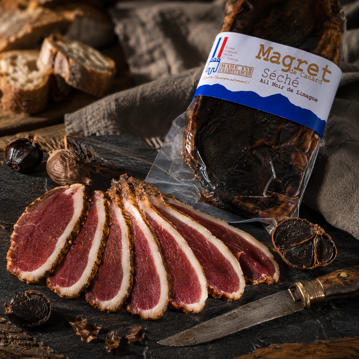 Magret de canard séché à l'ail noir de Limagne 350g – Le Picnic Français