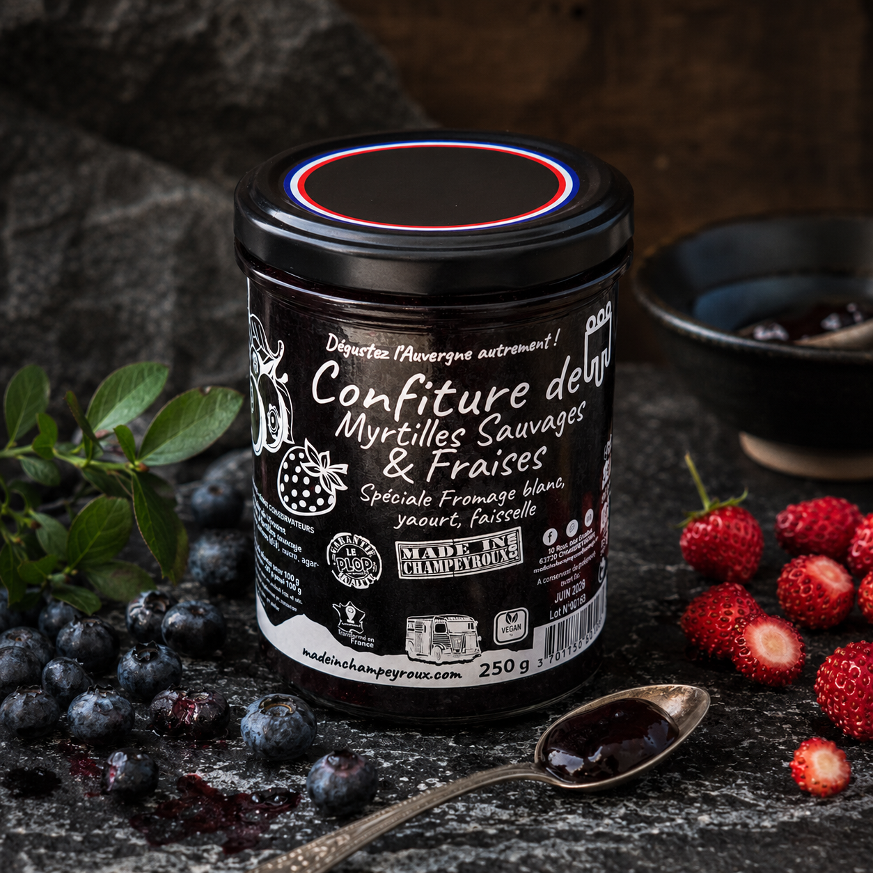 Confiture de myrtilles sauvages et fraises d'Auvergne 280g — Le Picnic Français
