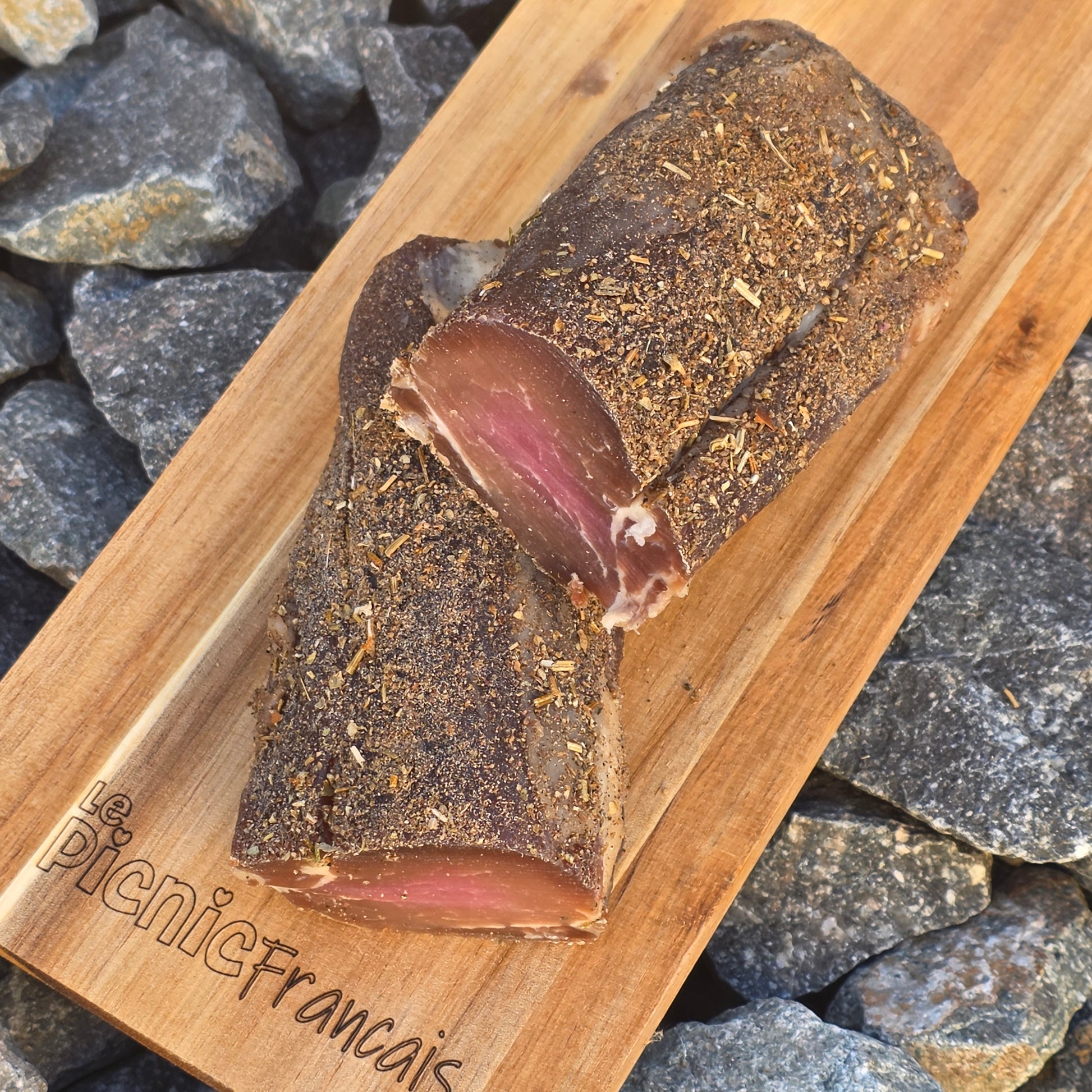 Lonzo Auvergnat tranché, filet de porc du Cantal affiné aux 5 baies — Le Picnic Français