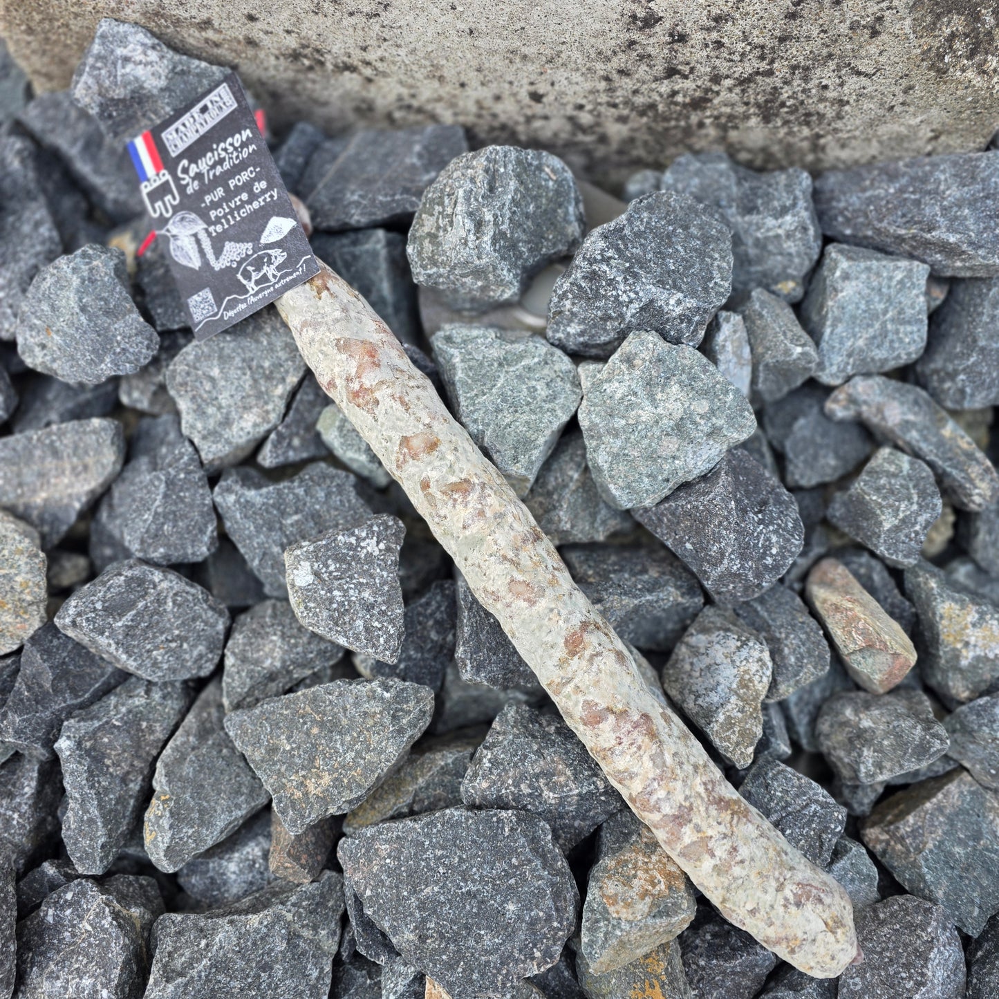 Saucisson sec au poivre de Tellicherry artisanal Auvergne – Le Picnic Français