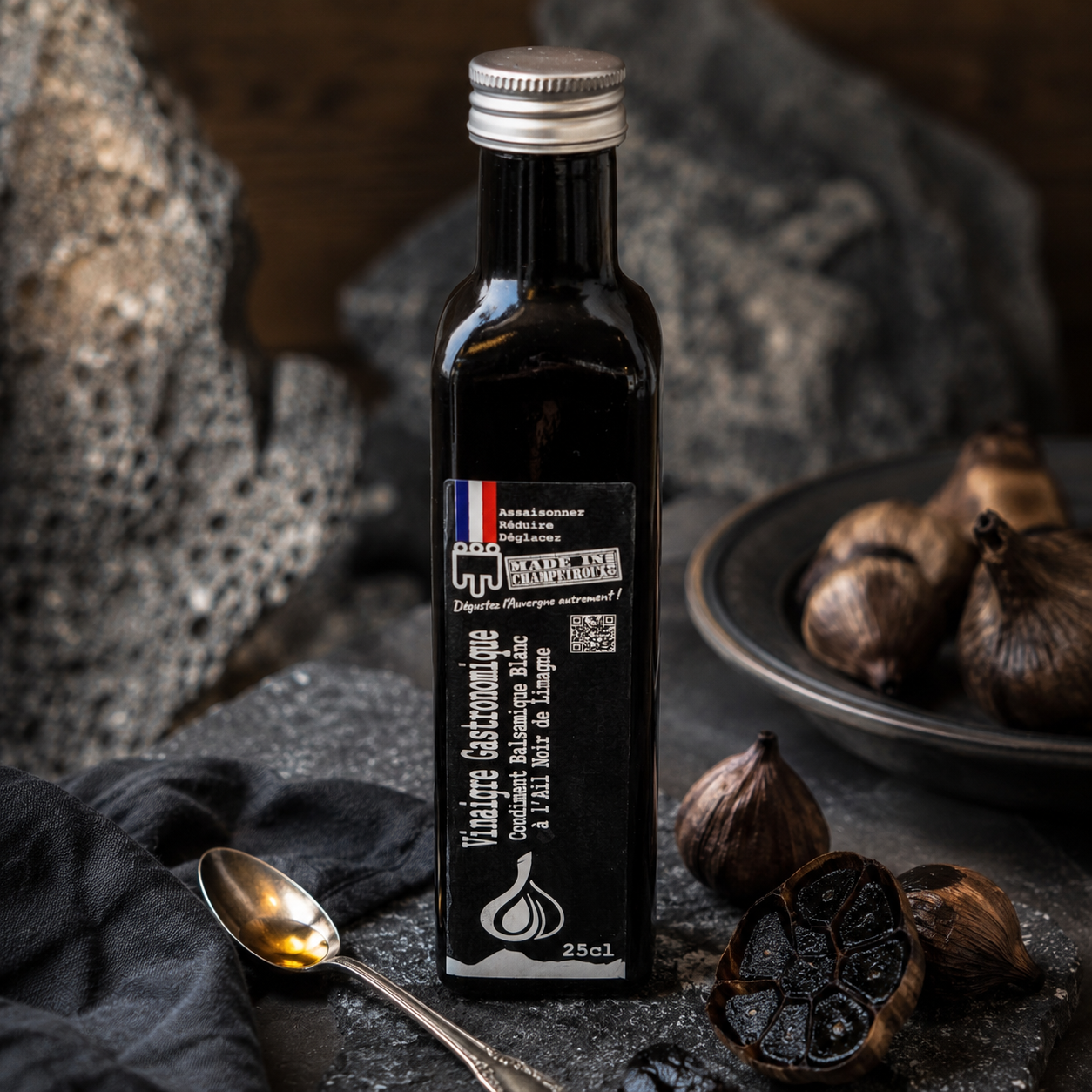 Vinaigre gastronomique à l'ail noir de Limagne 25cl — Le Picnic Français